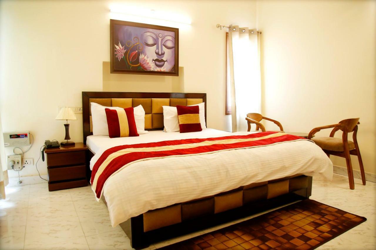 Maplewood Guest House, Neeti Bagh, New Delhiit Is A Boutiqu Guest House - Room 5 Exterior photo